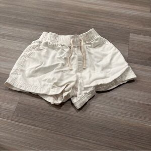 Old Navy Women's Cream Athletic Shorts